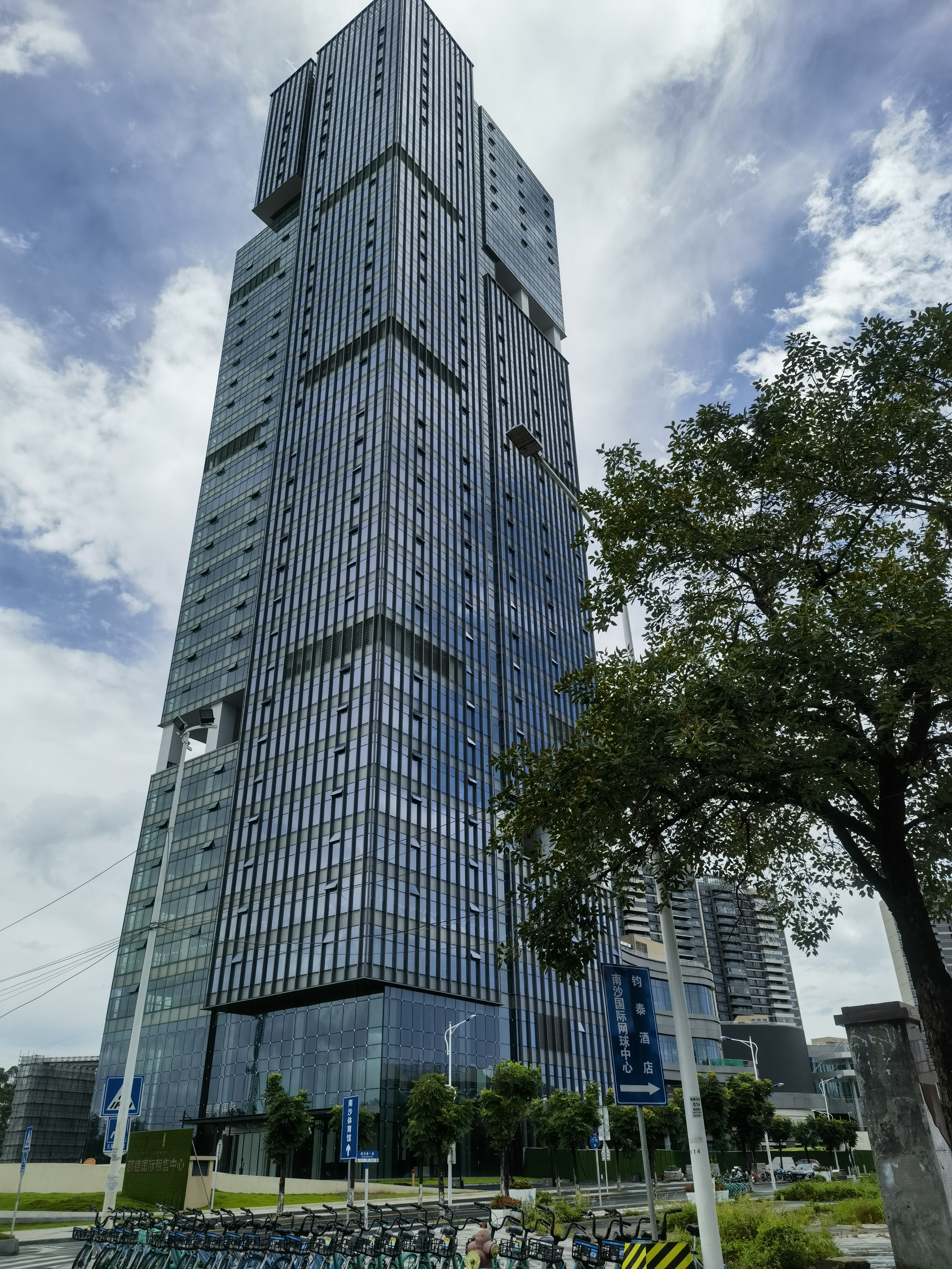 廣州南沙體育館項目硫酸鈣地板案例